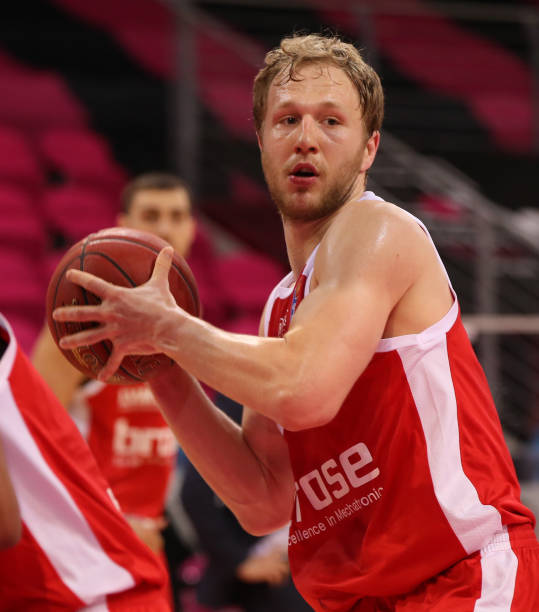 迷们感到失 迷们感到失